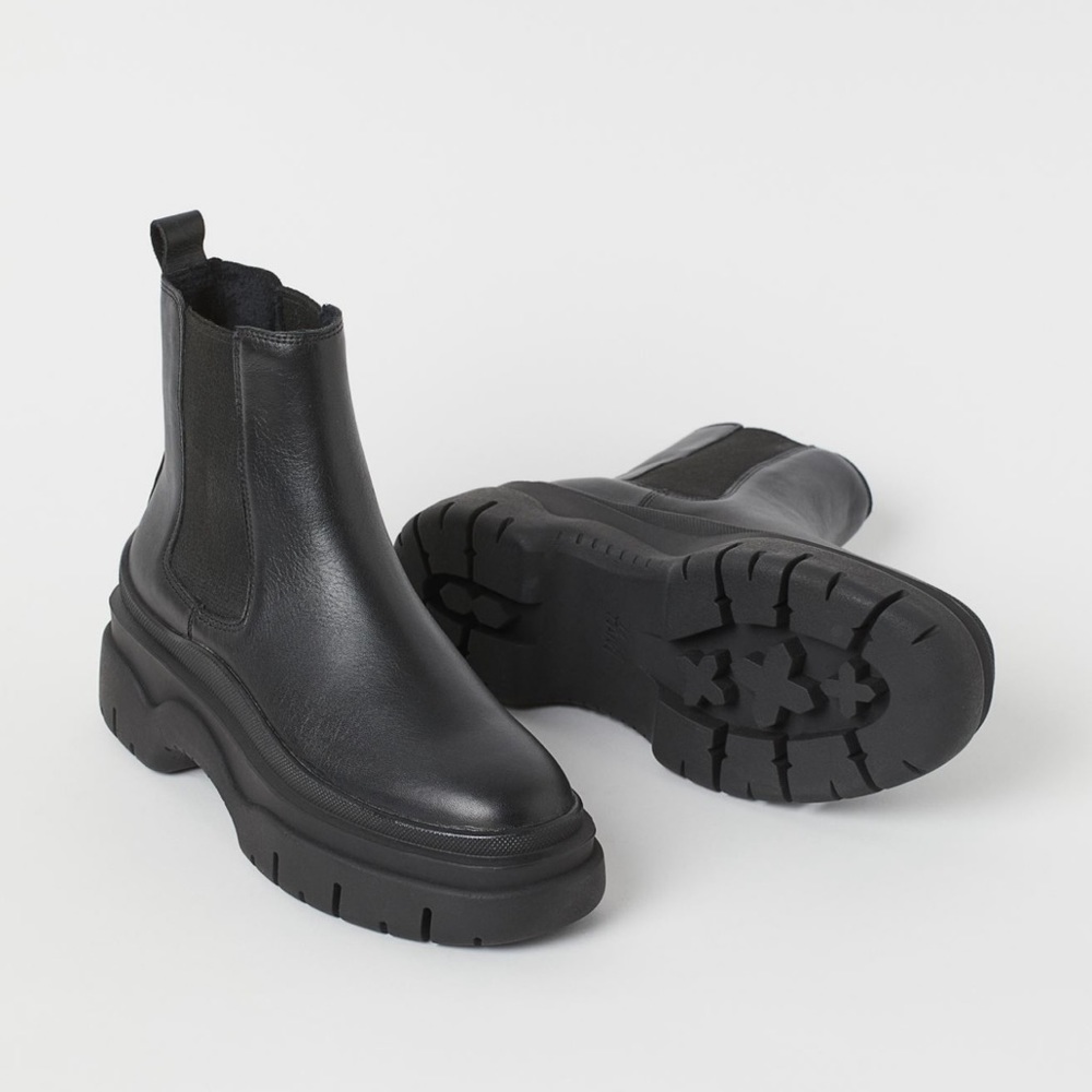 H&M Leather ankle boots with platform heel , sold as is no refunds !